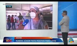 VÍDEO: Repórter de TV é diagnosticado com covid-19 após realizar teste ao vivo 